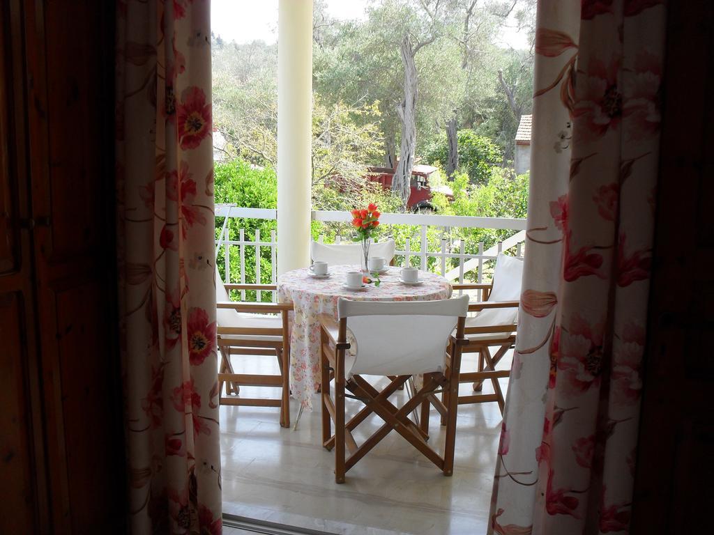 Cornelia Apartment Lakka  Phòng bức ảnh